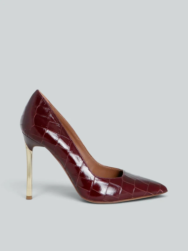 Crocodile print leather décolleté